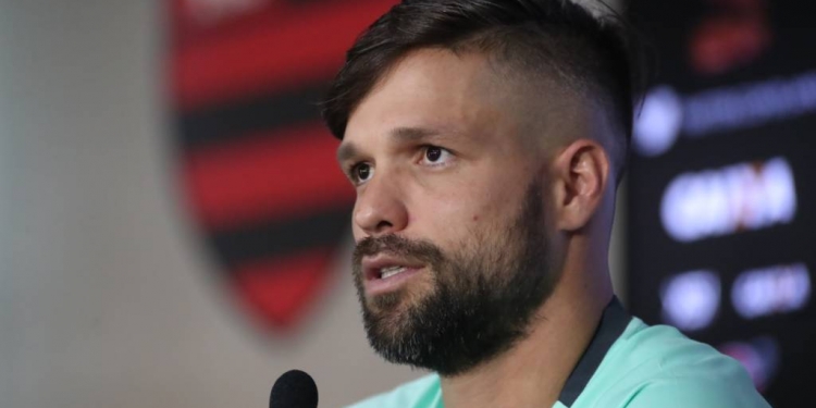 Diego mira título da Sul-Americana e elogia trabalho de Rueda no Fla