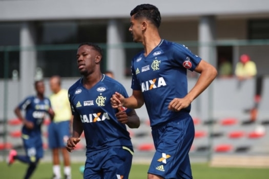 Rueda abre espaço para garotos, e Fla inscreve mais dois na Sul-Americana