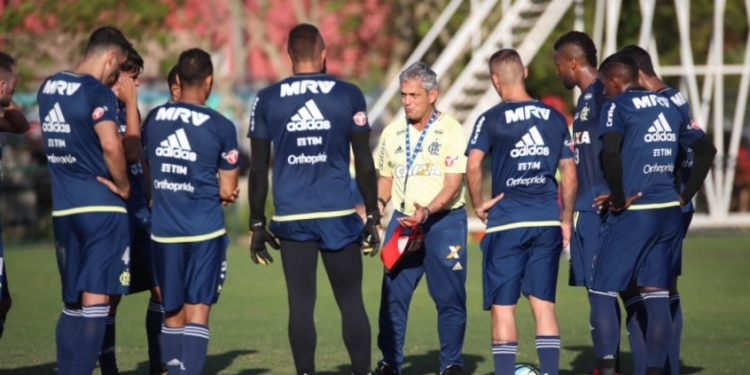 Rueda fala do triunfo sobre o Timão e convoca torcida para quinta