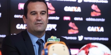 Vice do Fla defende contratação de Geuvânio e desconversa sobre reforços
