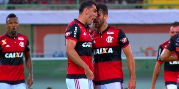 Vestiário do Fla tem Rhodolfo transtornado e pedido de desculpas de Vizeu