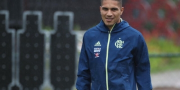 Guerrero volta a treinar no Flamengo em separado nesta quinta-feira