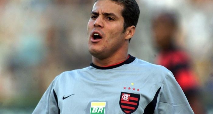 Júlio César desaba em lágrimas durante emocionante discurso de despedida do Benfica