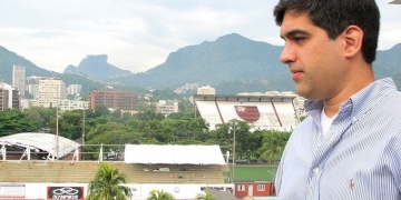 VP de administração comunica saída do Flamengo