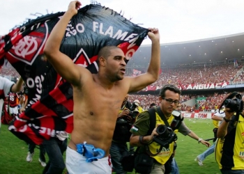 Mauro Cezar fala sobre Adriano Imperador: "Por que não ajudar a se recuperar um ídolo?"