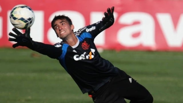 Muralha é barrado, e Flamengo usará outro goleiro na semi da Sul-Americana; veja o escolhido