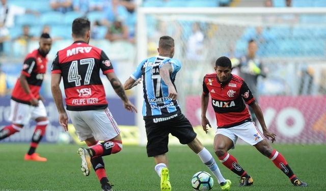 Falhas tiram vitória do Flamengo, que sofre virada na Arena do Grêmio