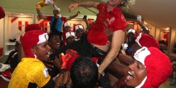Gareca dedica vaga peruana na Rússia a Guerrero: ''É o nosso capitão, um ídolo''