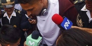 Guerrero chega a Lima para reunião com Federação Peruana