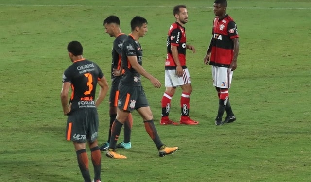 Lincoln estreia com dobro do tempo de Vinicius Júnior no Fla e vira opção na Sula