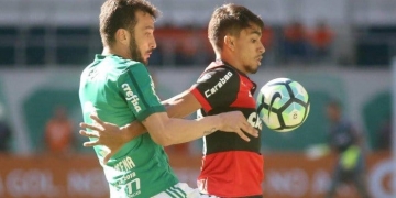 Fla leva dois gols no primeiro tempo e perde para o Palmeiras