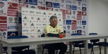 Time do Fla já sabe qual será o goleiro contra o Junior, mas Rueda não revela