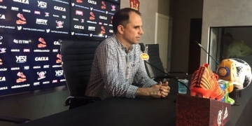 Fla não revela multa, mas anuncia punição a Vizeu e Rhodolfo por briga em campo
