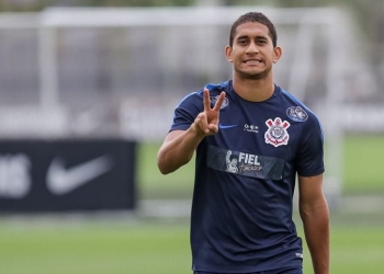 Negociação entre Fla e Pablo avança; imbróglio com Santos ainda ''segura'' Zeca