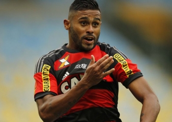 Após deixar o Santos, atacante Kayke revela desejo de voltar ao Fla: ‘Seria um prazer’