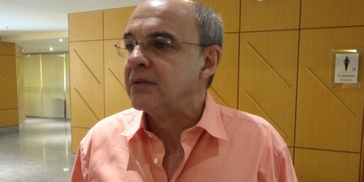 Bandeira ironiza interesse do Chile por Rueda: 'Tem bom gosto'