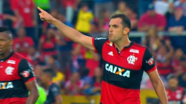 Vizeu e Rhodolfo são suspensos, mas Fla corre para contar com eles em duelo decisivo