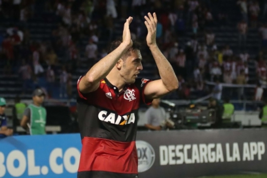 Substituto de última hora, Rhodolfo lembra: 'Jogar no Flamengo é isso'