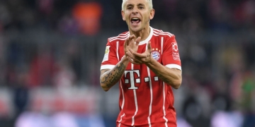 Rafinha não descarta ficar no Bayern, mas admite ofertas do Brasil