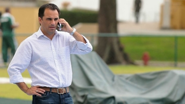 Caetano explica orçamento do Flamengo e define prioridade para reforços do elenco em 2018