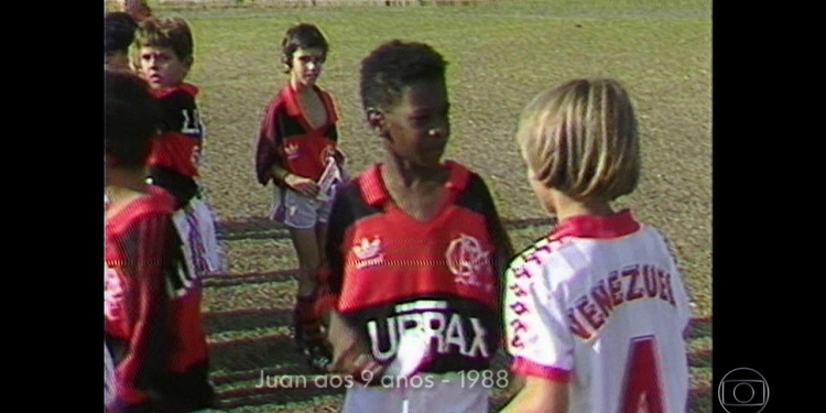 Pais de Juan contam que zagueiro do Fla era fanático pelo clube desde pequeno