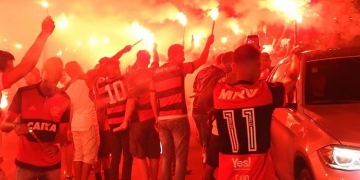 Torcedores do Flamengo prometem ‘réveillon’ em frente a hotel do Independiente