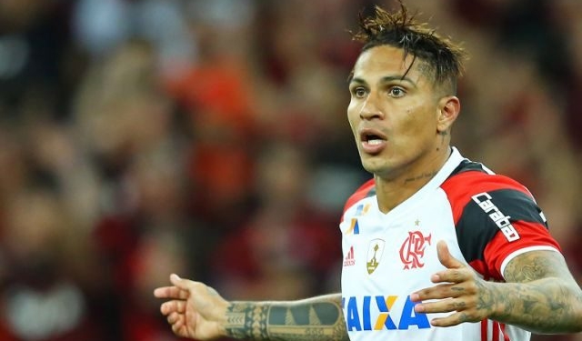 Guerrero é suspenso por 1 ano pela FIFA