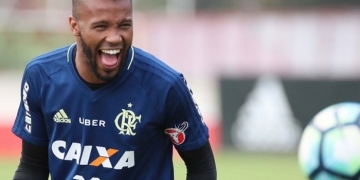 Perto de Pablo, Flamengo deve negociar Rafael Vaz; já há dois clubes interessados