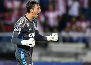 César vê futuro indefinido no Flamengo e diz que Muralha "foi um guerreiro"