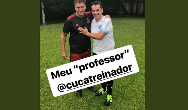 Joel diz que Cuca deveria evitar camisa do Fla, mesmo em pelada: "Não pega bem"