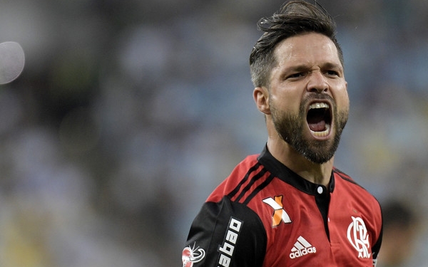 Diego descarta volta ao Santos e diz: 'Não penso em sair do Flamengo'