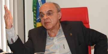 "Ano mágico" do Fla esbarra em falhas de planejamento; 2018 pode ter mudanças