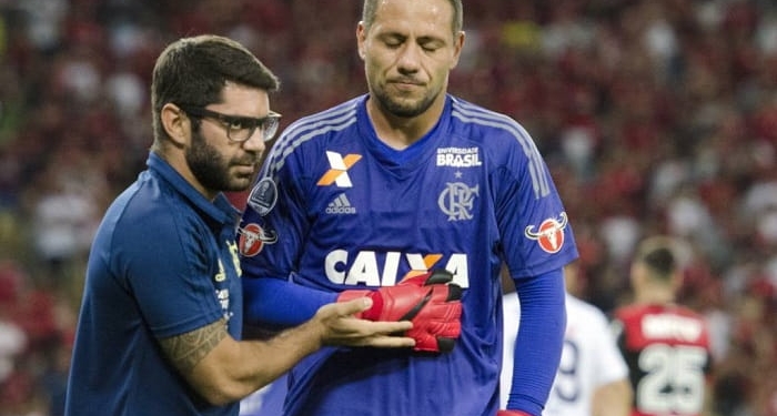 Na maratona de jogos em 2017, Fla perde Diego e goleiros em momentos decisivos