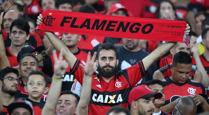 Torcida do Fla encerra festa e grita "vergonha" após título perdido no Maracanã