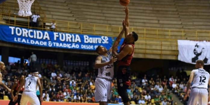 Flamengo bate o Bauru e assume a vice-liderança do NBB