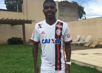 Lincoln completa 17 anos e quer fazer história no Flamengo