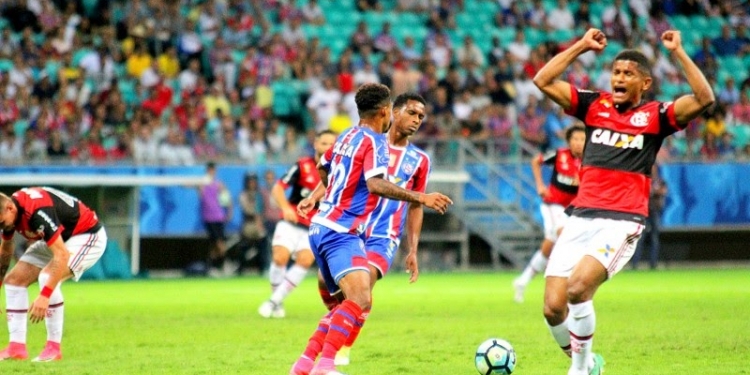 Bahia entra na disputa com a Chape para tirar Márcio Araújo do Fla