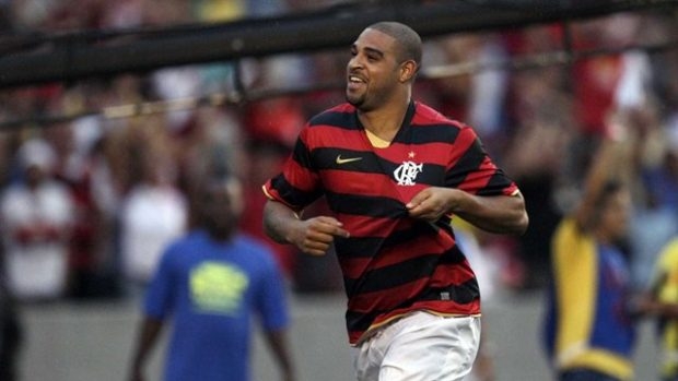 'Projeto Adriano' volta a ser debate no Fla; entenda argumentos a favor e contra no clube