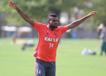 Flamengo empresta zagueiro ao Brasil de Pelotas