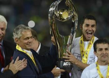 A Reinaldo Rueda, as reverências do povo colombiano