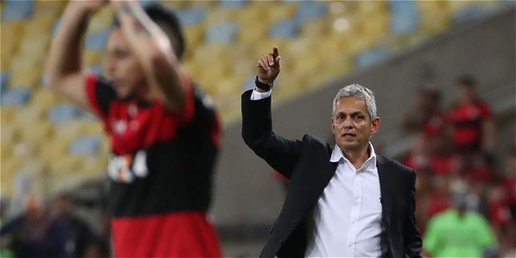 Rueda fecha temporada entre os 15 melhores técnicos do mundo