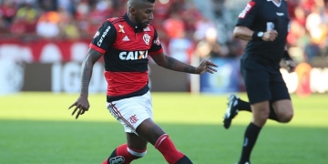 Interesse do São Paulo? Rodinei abre o jogo e fala sobre futuro no Fla