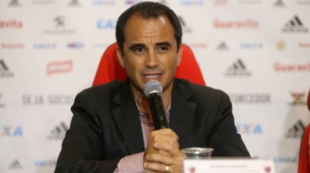 Caetano fica para 2018, e gerente do Corinthians ganha apoio interno no Fla
