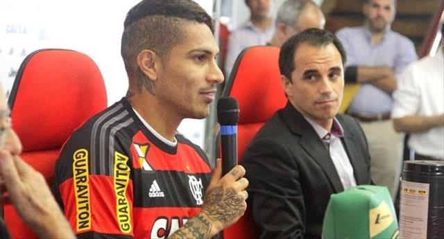 Rodrigo Caetano revela possibilidade de rescisão com Guerrero e diz quando decisão será tomada