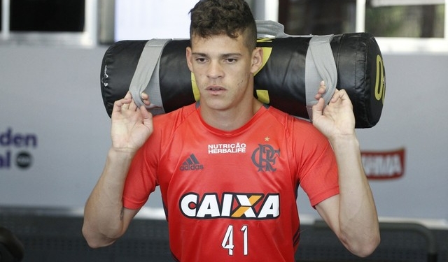 Jonas, Ronaldo, Léo... Emprestados voltam ao Fla em 2018