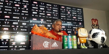 Rueda diz que Everton está "500%" e se emociona pela mãe antes de final do Fla
