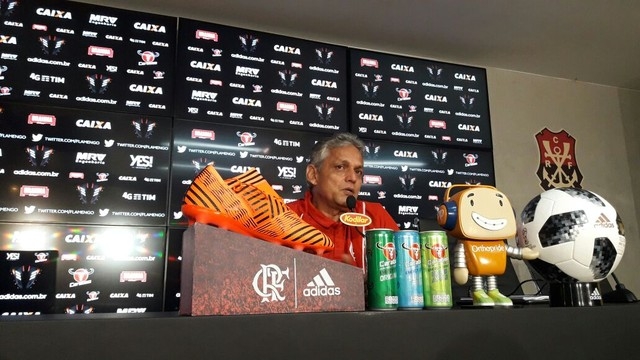 Rueda diz que Everton está "500%" e se emociona pela mãe antes de final do Fla