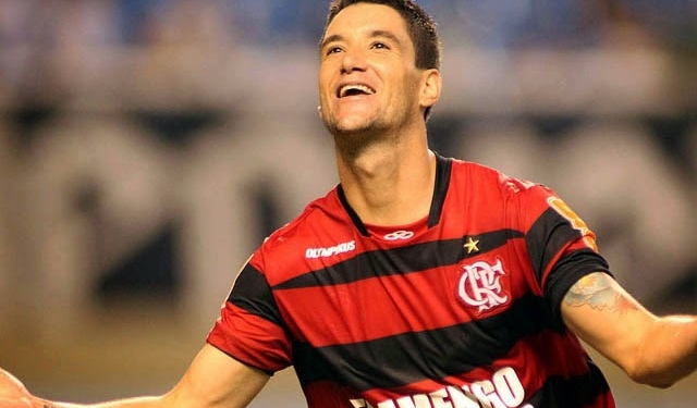 Thiago Neves revela saudade da torcida do Fla e se declara: ‘Clube muito bom de jogar’