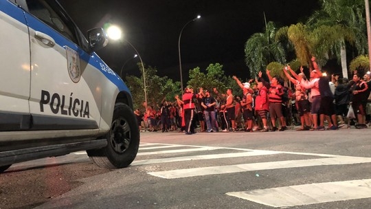 Após confusão no hotel do Independiente, Conmebol abrirá processo contra o Fla