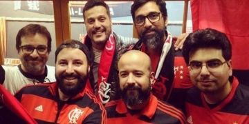 Vídeo: em Portugal, Júlio César vibra com classificação e canta hino do Fla